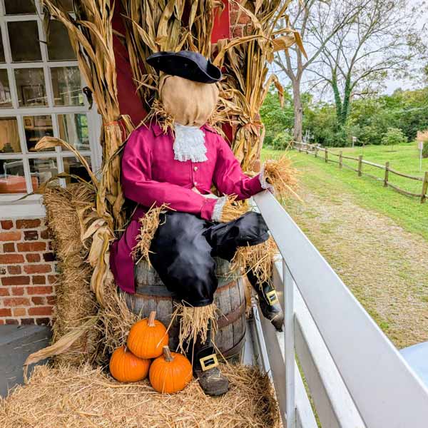 Urbanna Scarecrow Show-Off 2025